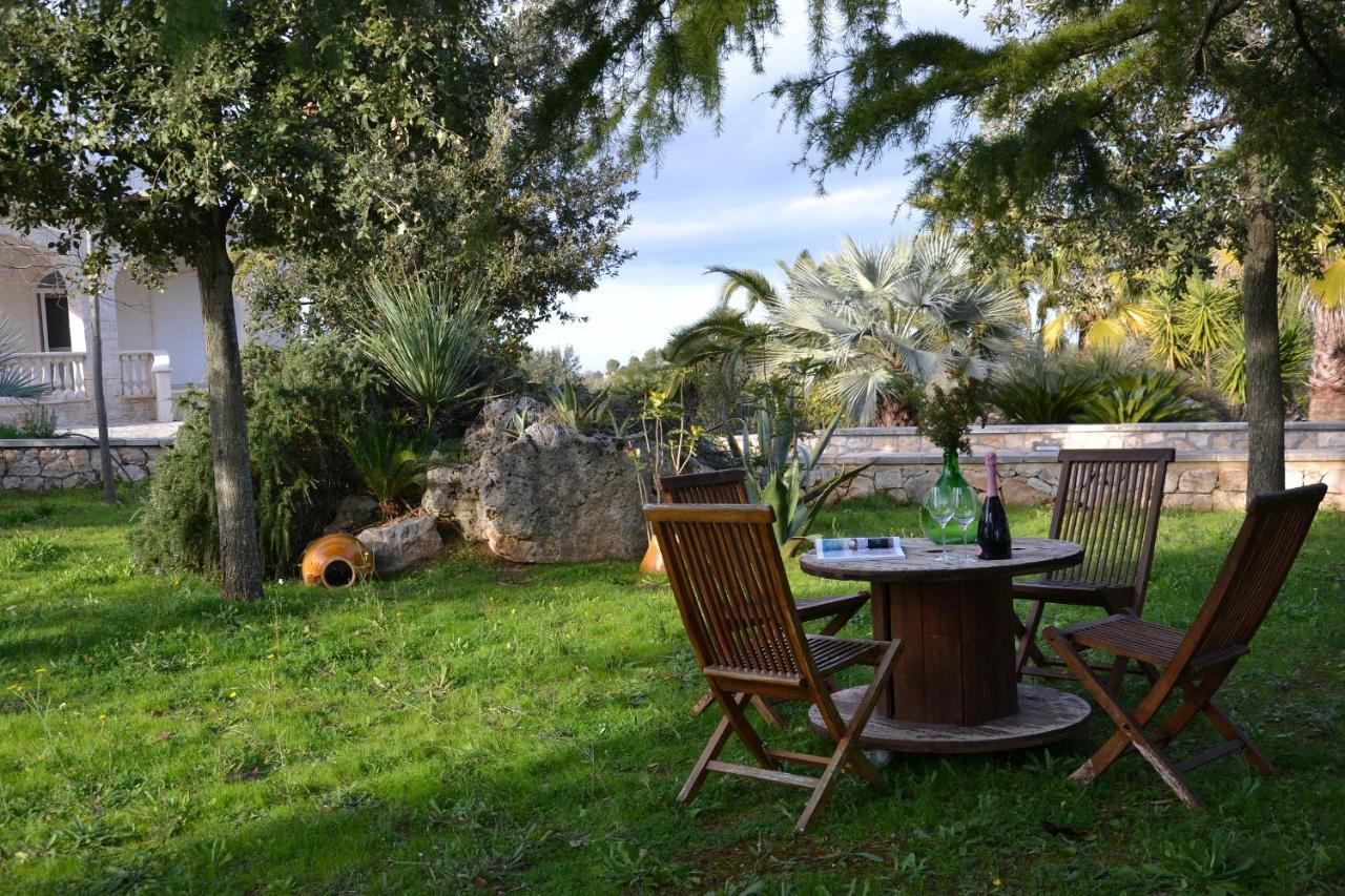 I Tre Coni - Villaggio Di Mary Locorotondo Exteriör bild