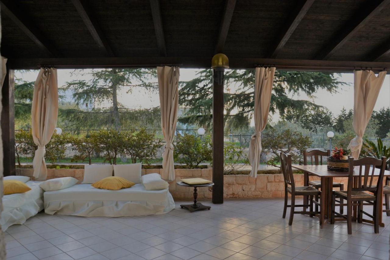 I Tre Coni - Villaggio Di Mary Locorotondo Exteriör bild