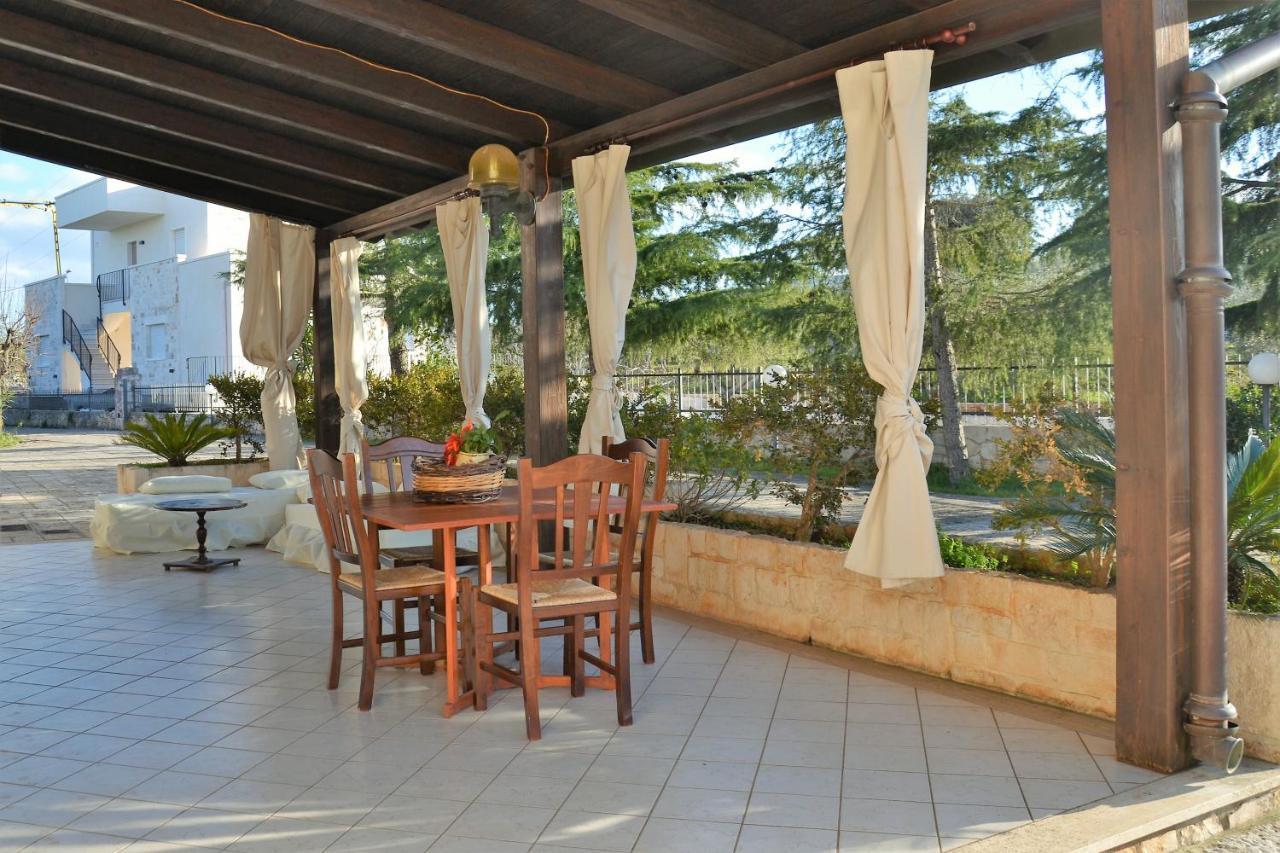 I Tre Coni - Villaggio Di Mary Locorotondo Exteriör bild